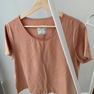 Jamie & the Jones Staple Basic T